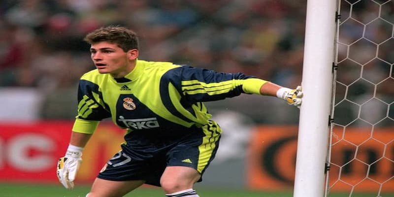 Khởi đầu của Casillas tại CLB Real Madrid